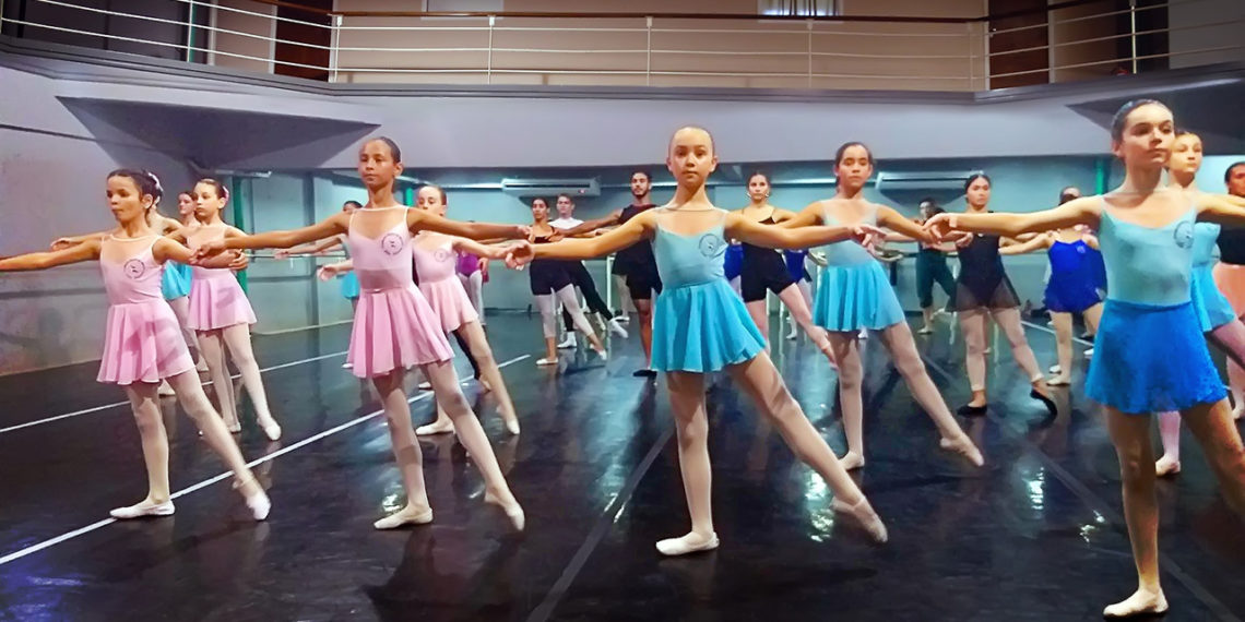 Audición de para ingresar a la Academia de Ballet del Parque del Conocimiento