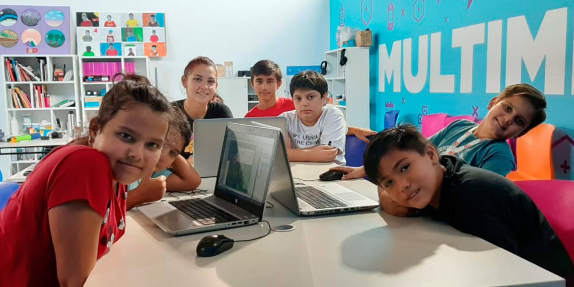 Mucho tereré y espacios makers en Infinito por Descubrir en Posadas