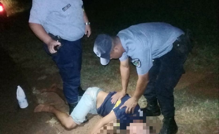 En Mojón Grande socorrieron a un hombre que había ingerido lavandina