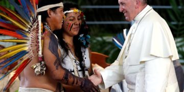 El Papa Francisco no autorizó que haya curas casados en el Amazonas