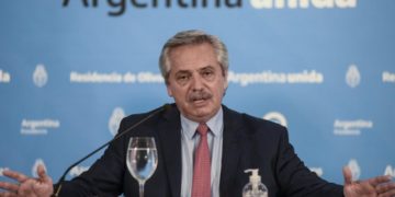 Fernández a los empresarios que despiden: “Llegó la hora de ganar menos”