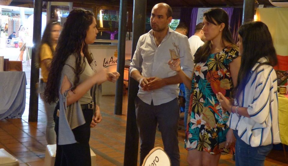 Emprendedurismo: Beneficiarios de programas sociales participaron de la Feria Eventos