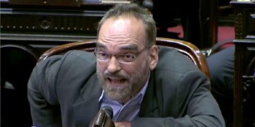 Diputado de Cambiemos aseguró que “el mate es el culpable de la decadencia del país”