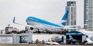 Aerolíneas Argentinas cancela vuelos a Roma y reduce sus servicios semanales por el coronavirus