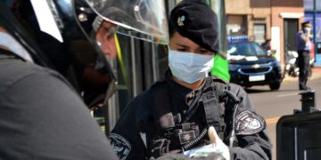 Cuarentena obligatoria: multarán a quienes no puedan justificar su presencia en la vía pública