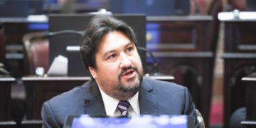 El senador Maurice Closs presentó un proyecto para declarar la emergencia turística
