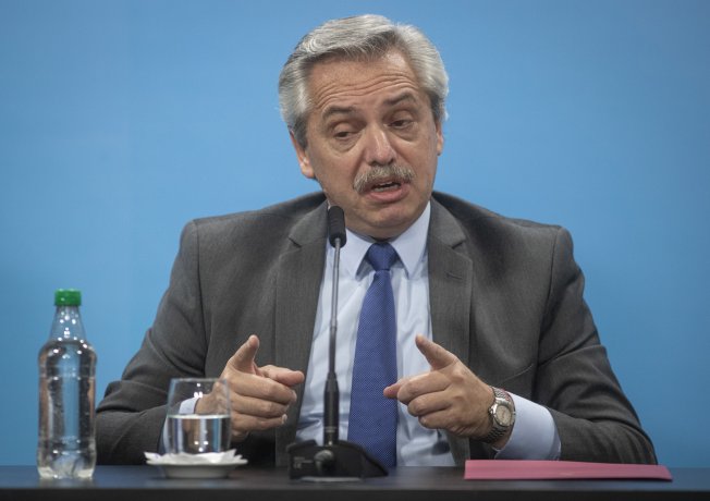 Gobierno autorizó por decreto reestructurar parte de la deuda por u$s68.842 millones