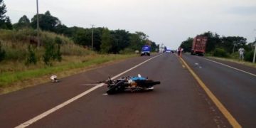 Alem: motociclista falleció al impactar con un camión