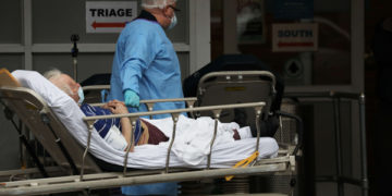 Coronavirus: suman 136 las víctimas fatales y 2.941 los infectados en Argentina