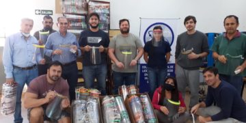 Escuelas técnicas entregaron 400 protectores faciales al intendente de Posadas