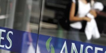 Ingreso Familiar de Emergencia: ANSES comienza el pago a beneficiarios de AUH y Embarazo