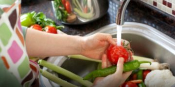 Cómo manipular alimentos en medio de la pandemia de coronavirus