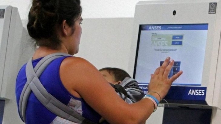 Cuándo cobro el Ingreso Familiar de Emergencia: ANSES pagará desde el viernes a beneficiarios de AUH y AUE