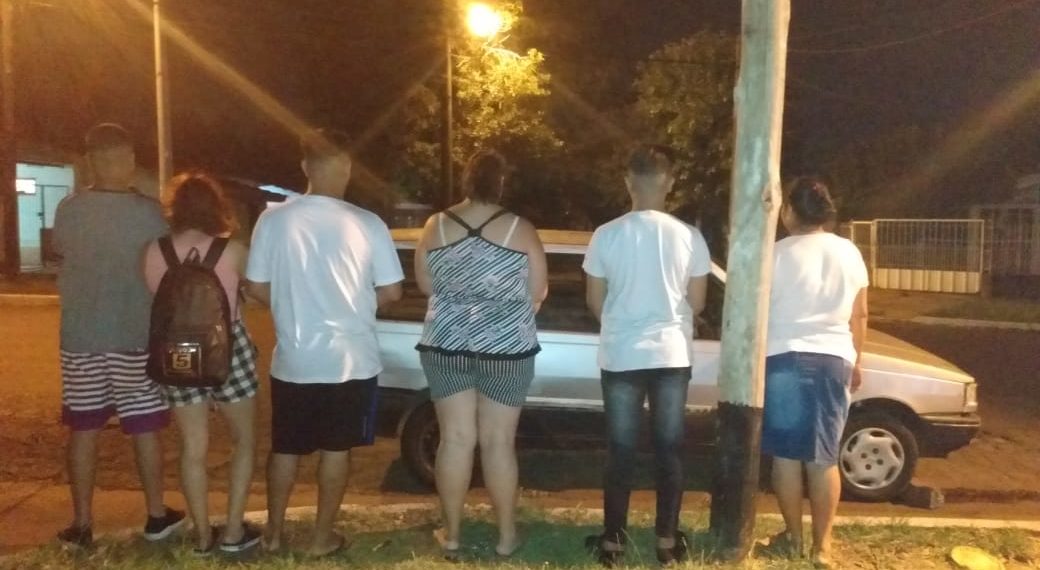 Demorados por pasear en auto en plena cuarentena