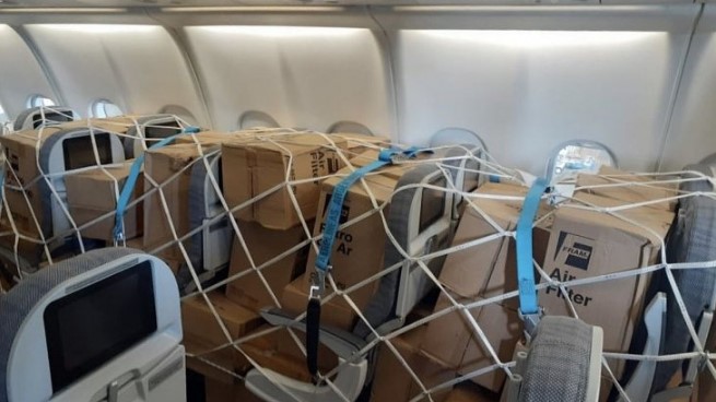 Coronavirus: llegó al país el primer vuelo con 13 toneladas de insumos médicos enviados desde China