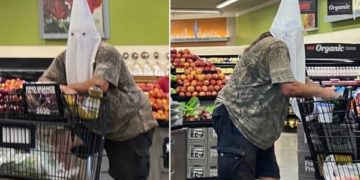 Investigan a hombre que usó capucha del ku klux klan como tapaboca en un supermercado
