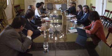 El Gobierno invertirá más de $27.000 millones para abonar parte de los salarios del sector privado