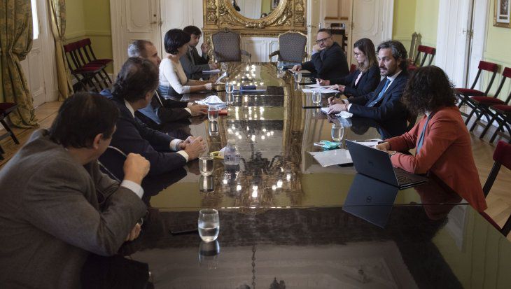 El Gobierno invertirá más de $27.000 millones para abonar parte de los salarios del sector privado