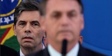Coronavirus en Brasil: renunció el ministro de Salud de Bolsonaro a menos de un mes de asumir