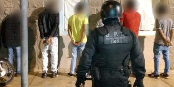 Siete detenidos por violar la cuarentena y atacar con machete a policías