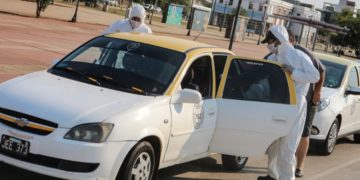 Equipos municipales desinfectaron puntos  de concentración de personas