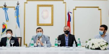 Oscar Herrera Ahuad presentó el Programa de Contención Integral al Paciente Oncológico