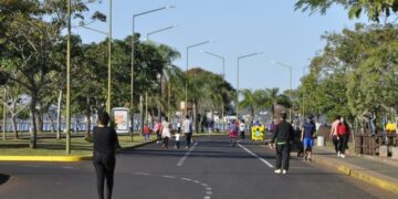 Más de 40 mil personas participaron de las caminatas recreativas en la costanera de Posadas