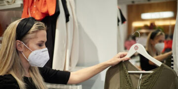 Amplían el horario de atención comercial en Posadas