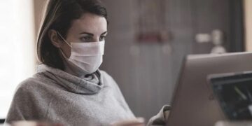 Créditos a docentes para comprar computadoras: todo lo que hay que saber para tramitarlos