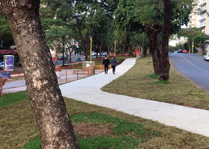 Continúan las obras de senderos para caminatas y bicicletas