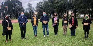 Passalacqua visitó a productores de fruta y se reunió con las intendentas en Almafuerte