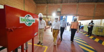 Herrera Ahuad inauguró una planta de biodiesel y la plaza de Puerto Rico