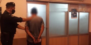 Detuvieron a dos hombres por violencia de género, uno de ellos estaba prófugo de la Justicia