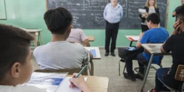 Insólito: un colegio de La Plata se quedó sin vacantes y sorteará los lugares con el Telekino