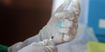 Rusia comenzará a producir el primer lote de vacunas contra el coronavirus en dos semanas