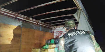 Incautan camión cargado con tres toneladas y media de marihuana en Corpus