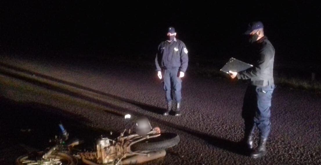 Falleció un joven tras despistar con  su motocicleta en la Ruta 20