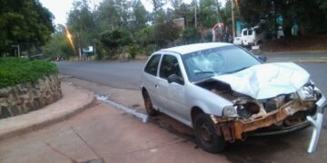 Un motociclista falleció tras chocar con un auto