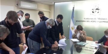 Se firmaron convenios para la entrega de créditos con destino a la compra de ovinos y caprinos