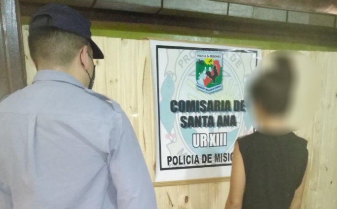 Santa Ana: intentó agredir a su vecina con un hacha y terminó presa