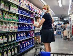 La inflación de agosto superó el 2% y alcanzó casi 19% en el año