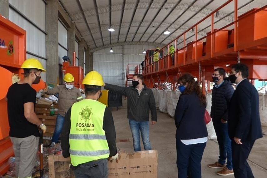 Bancarios se interiorizaron sobre la Planta de Separación de Residuos y el Parque Industrial