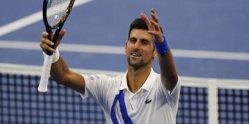 Novak Djokovic fue descalificado del US Open por haberle pegado un pelotazo a una jueza de línea