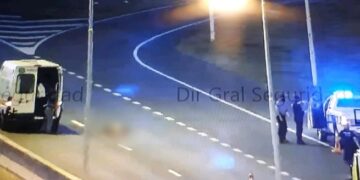 Falleció tras ser atropellado por un auto en el Acceso Sur