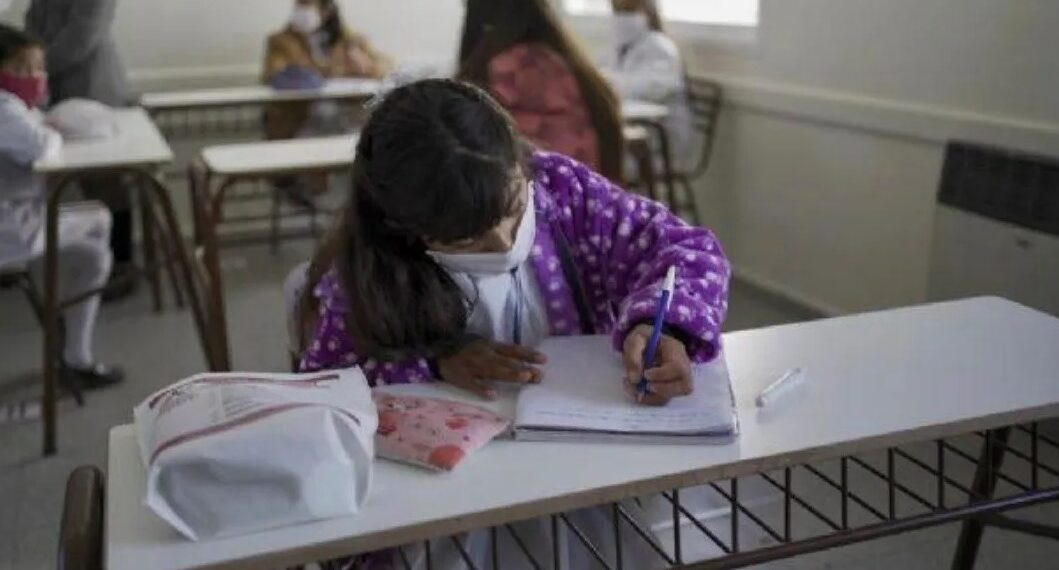 Misiones: vuelven a las aulas los alumnos de los últimos años del secundario