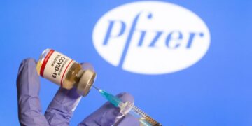 Coronavirus: afirman que la vacuna de Pfizer alcanzó un 95% de efectividad y solicitarán autorización para su uso de emergencia