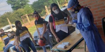 Misiones: más de 17 mil estudiantes del último año del secundario regresaron hoy a las aulas