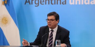 El Gobierno prorrogará la prohibición de despidos y la doble indemnización