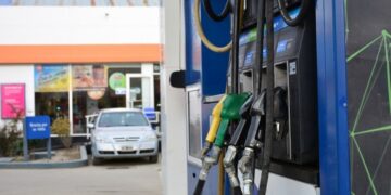 YPF aumenta los precios de sus combustibles un 2,5% desde este lunes