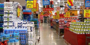 Las ventas minoristas cayeron un 14% en octubre